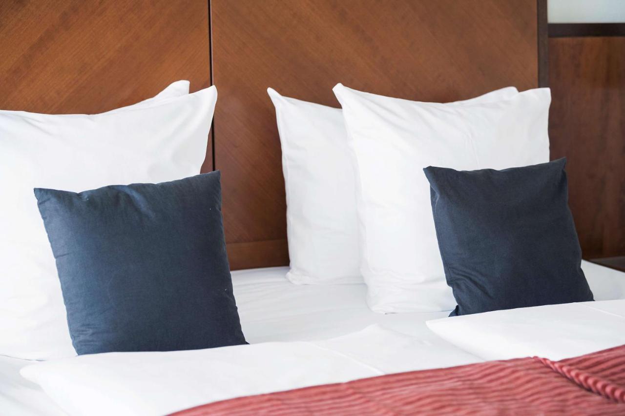 Best Western Plus Airport Hotel Copenaghen Esterno foto
