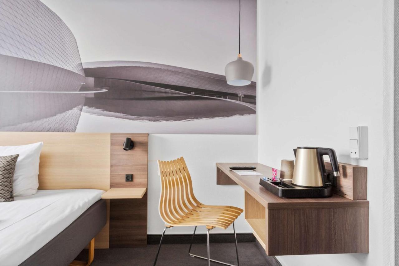 Best Western Plus Airport Hotel Copenaghen Esterno foto