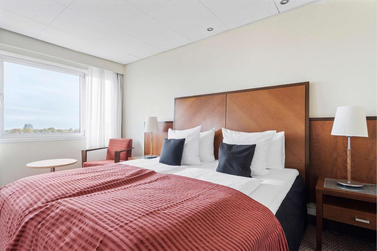 Best Western Plus Airport Hotel Copenaghen Esterno foto